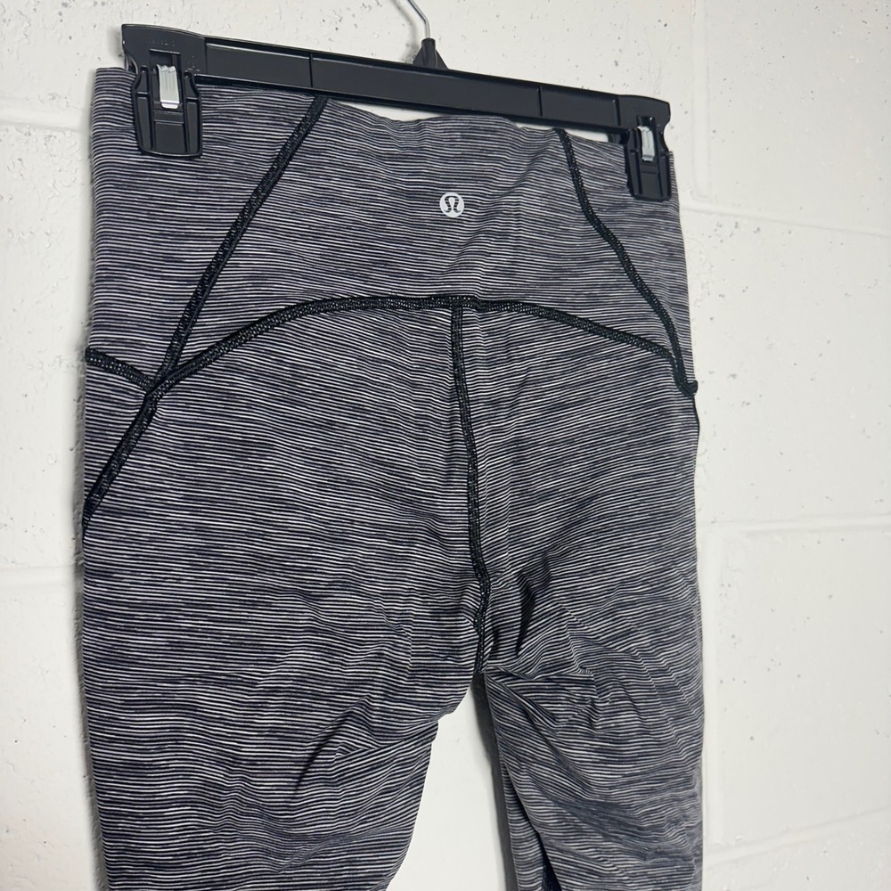 Lululemon Space Dye Mesh Panel High Rise Leggings Black White Striped Sz 6
